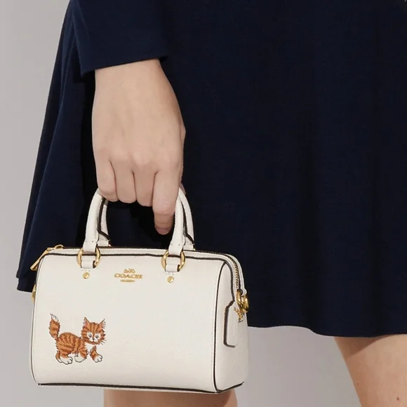 Last one New 🎀 Coach Mini Rowan Crossbody Bag With Print Kitten Cat Kitty - Picture 6 of 6